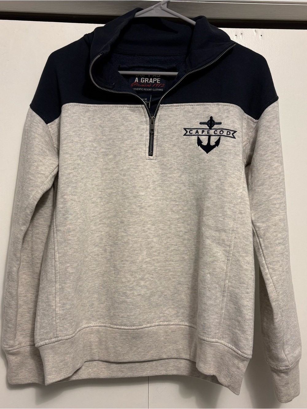 Cape Cod Half-Zip Sweater Pullover in Light Gray and Navy